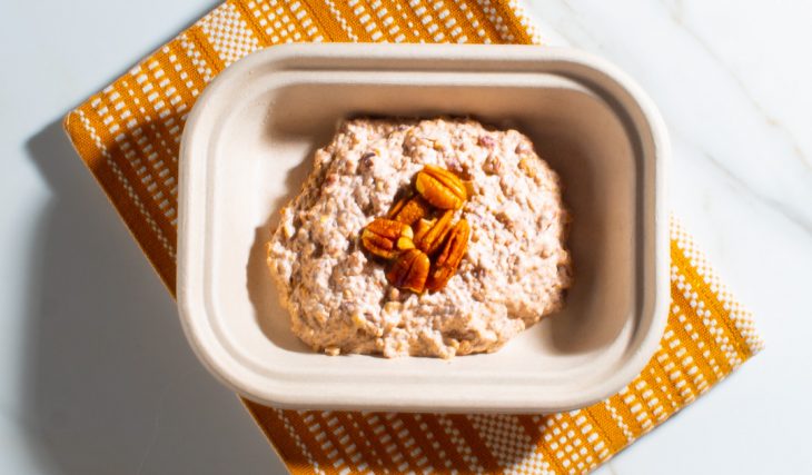 Cinnamon Roll Oatmeal