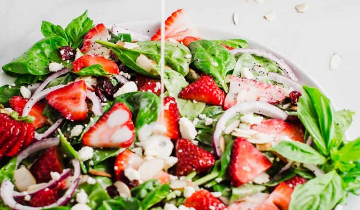 Vegetarian Strawberry Spinach Salad